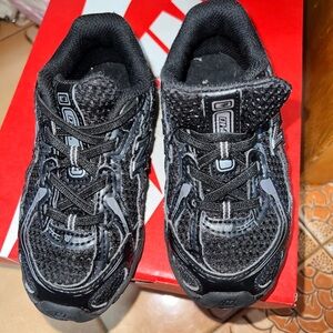 New Balance Kids' Black and Gray Sneakers